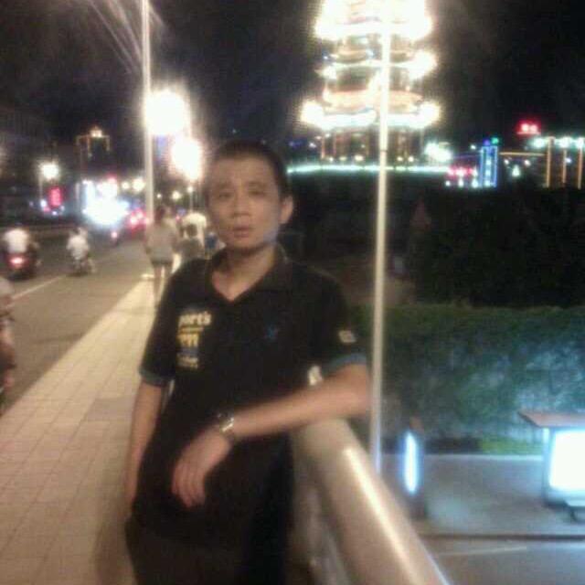 莫名