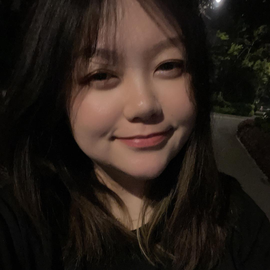 桃子爱吃瓜🍑