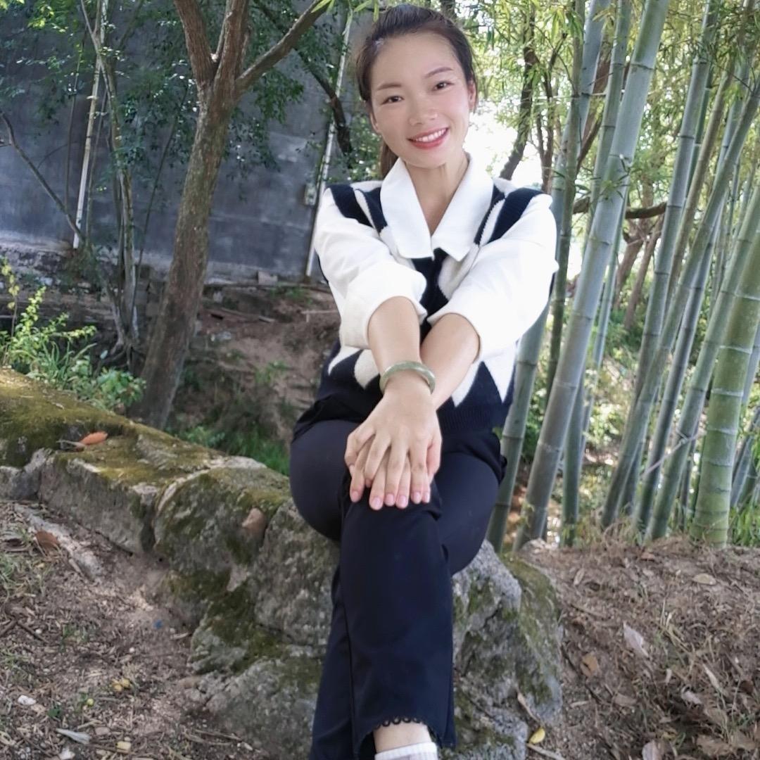 新村艳子
