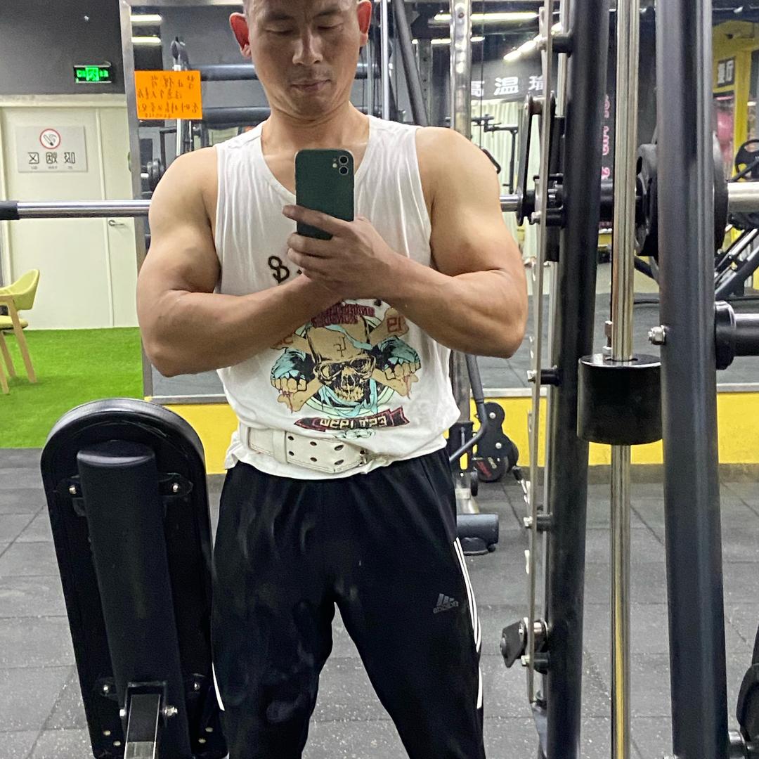 撸铁直男