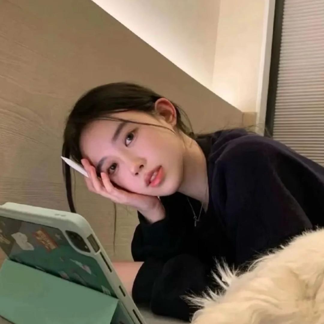 柳柳.