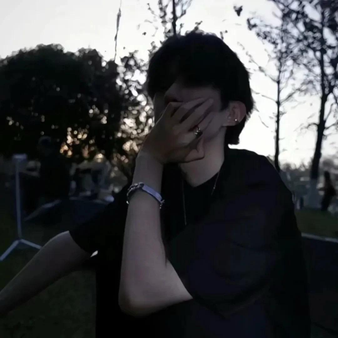 𝙉𝙖𝙞𝙫𝙚