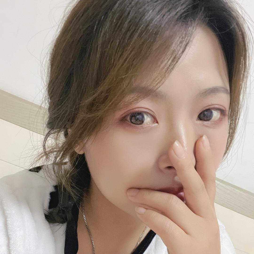 静💓.