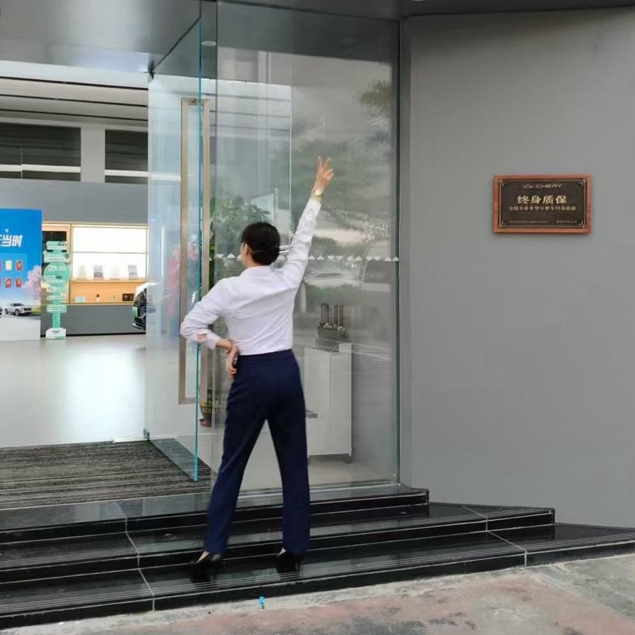 奇瑞风云佛山盛迪鑫瑞～君君