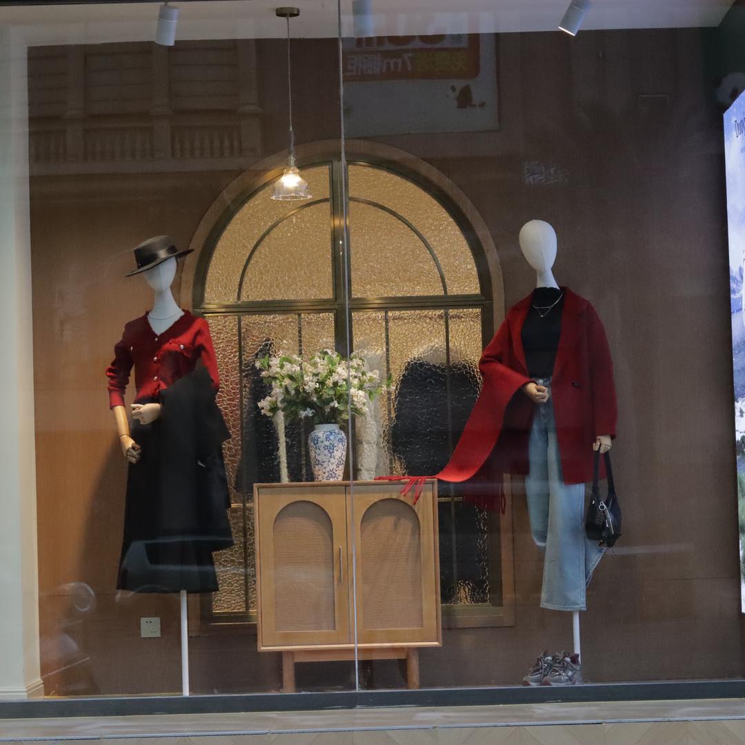 朵以服装店(兴义市店)官方号