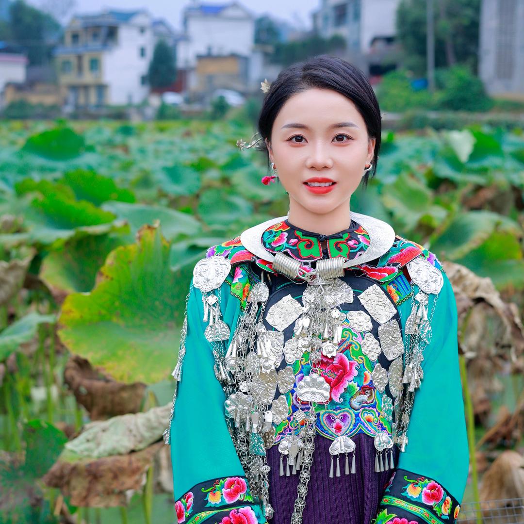凤凰古城彩彩