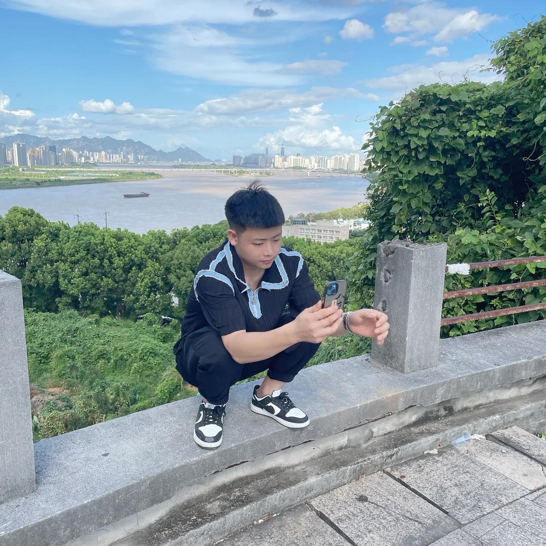 雄哥哥——拒绝连赞