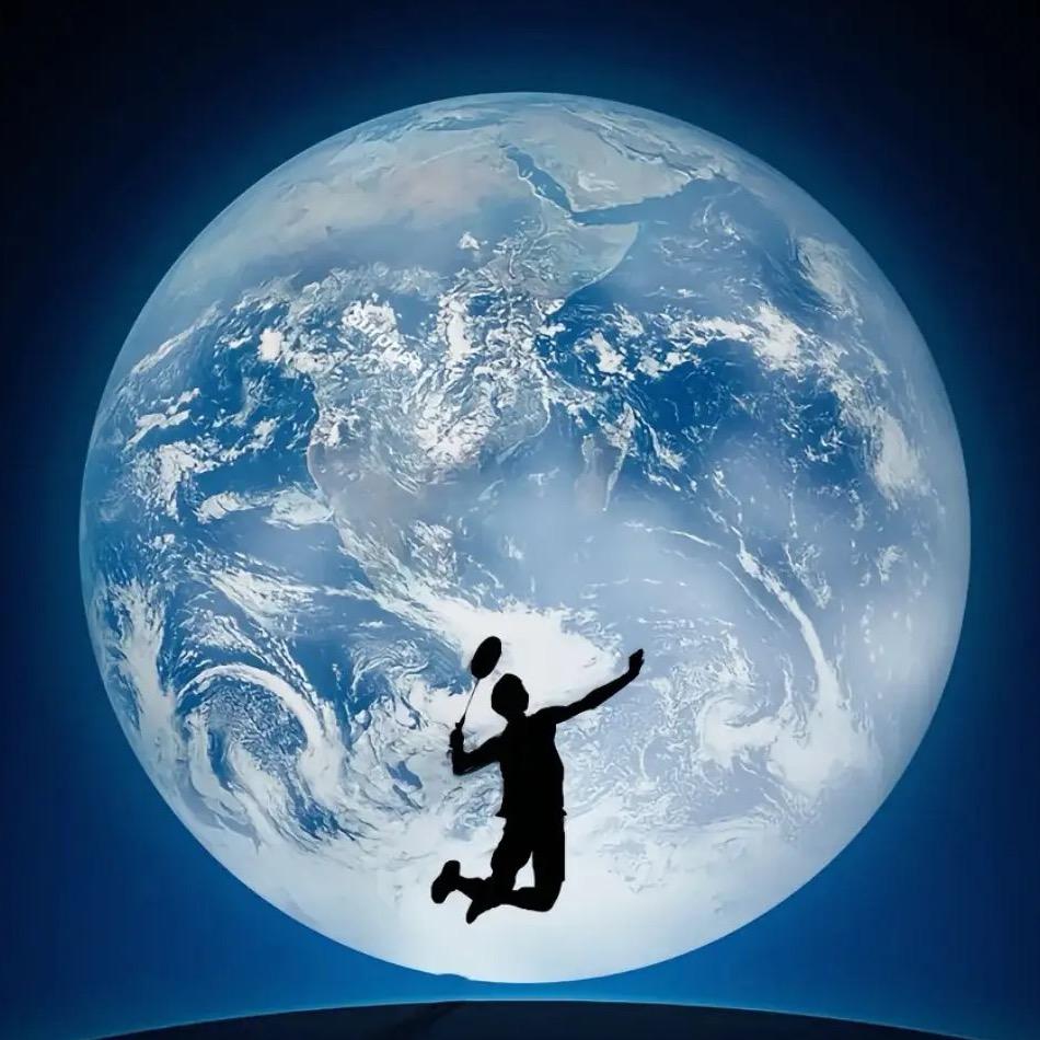 左手致名🏸️