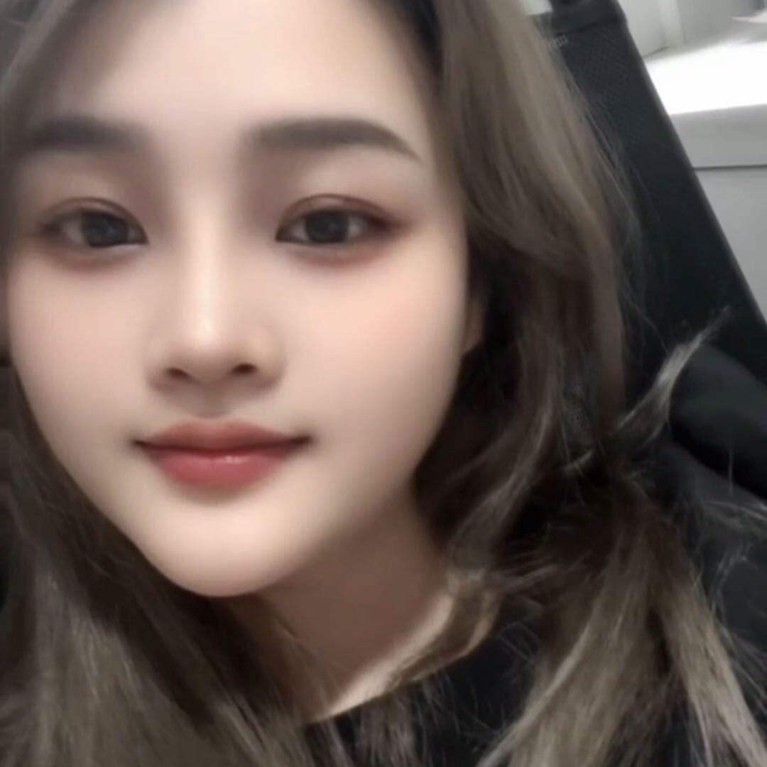 妞。😘😘