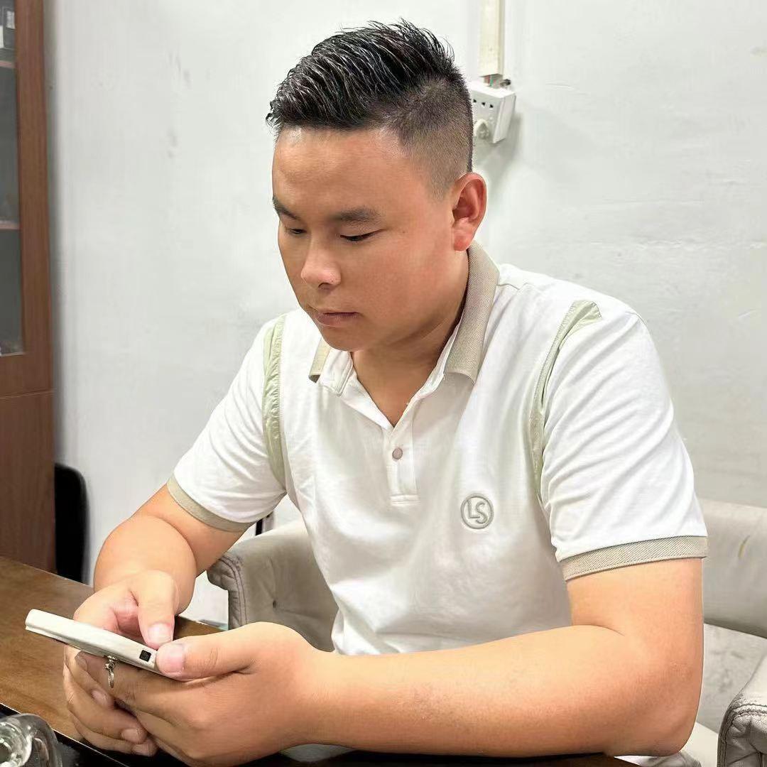 广州-伟哥-二手车贸易有限公司