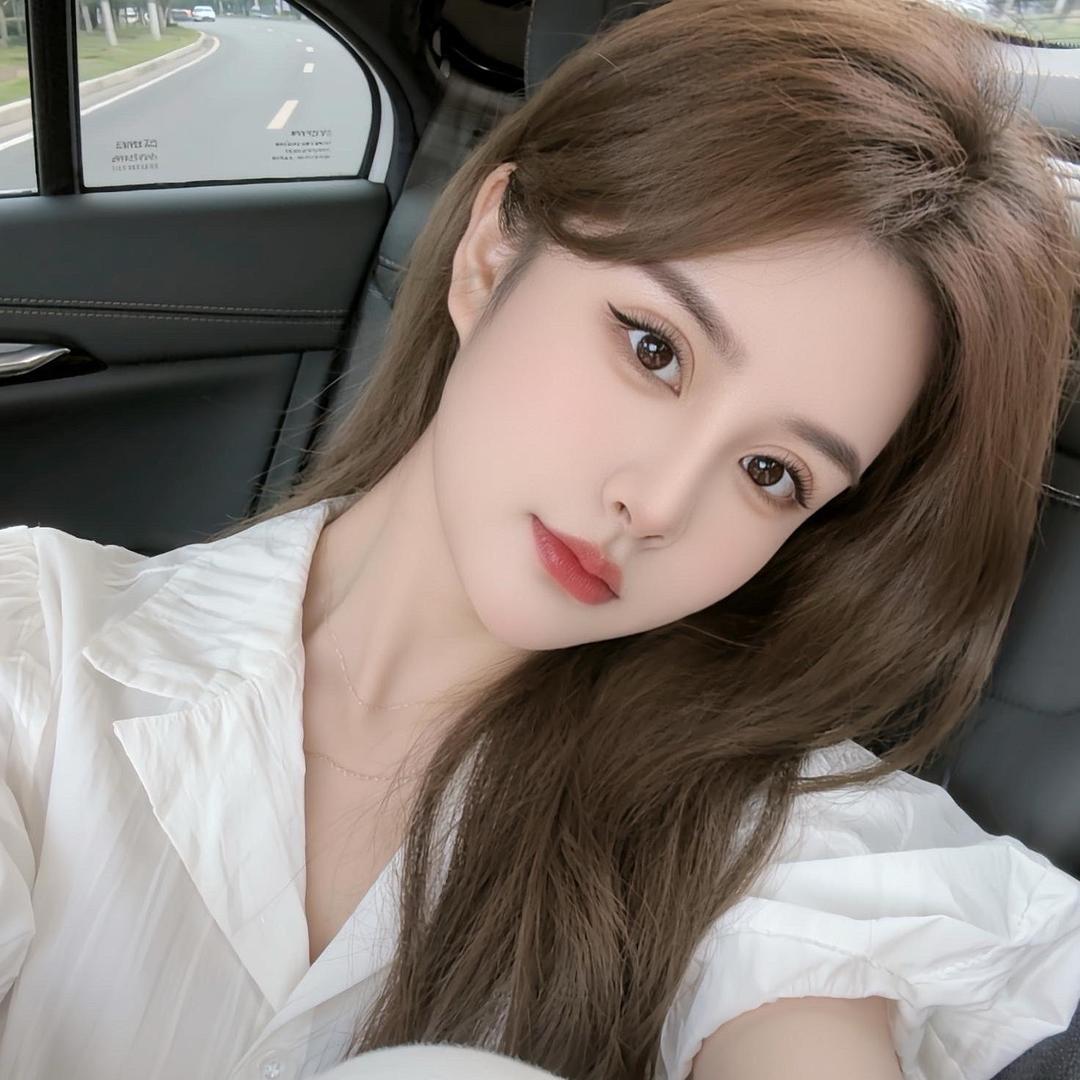 小李不吃香菜🥀