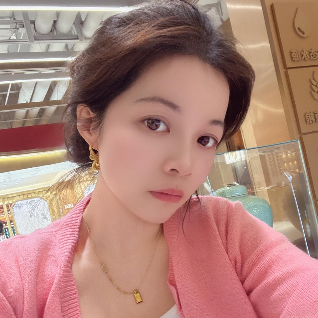 江禹童装服饰优品店