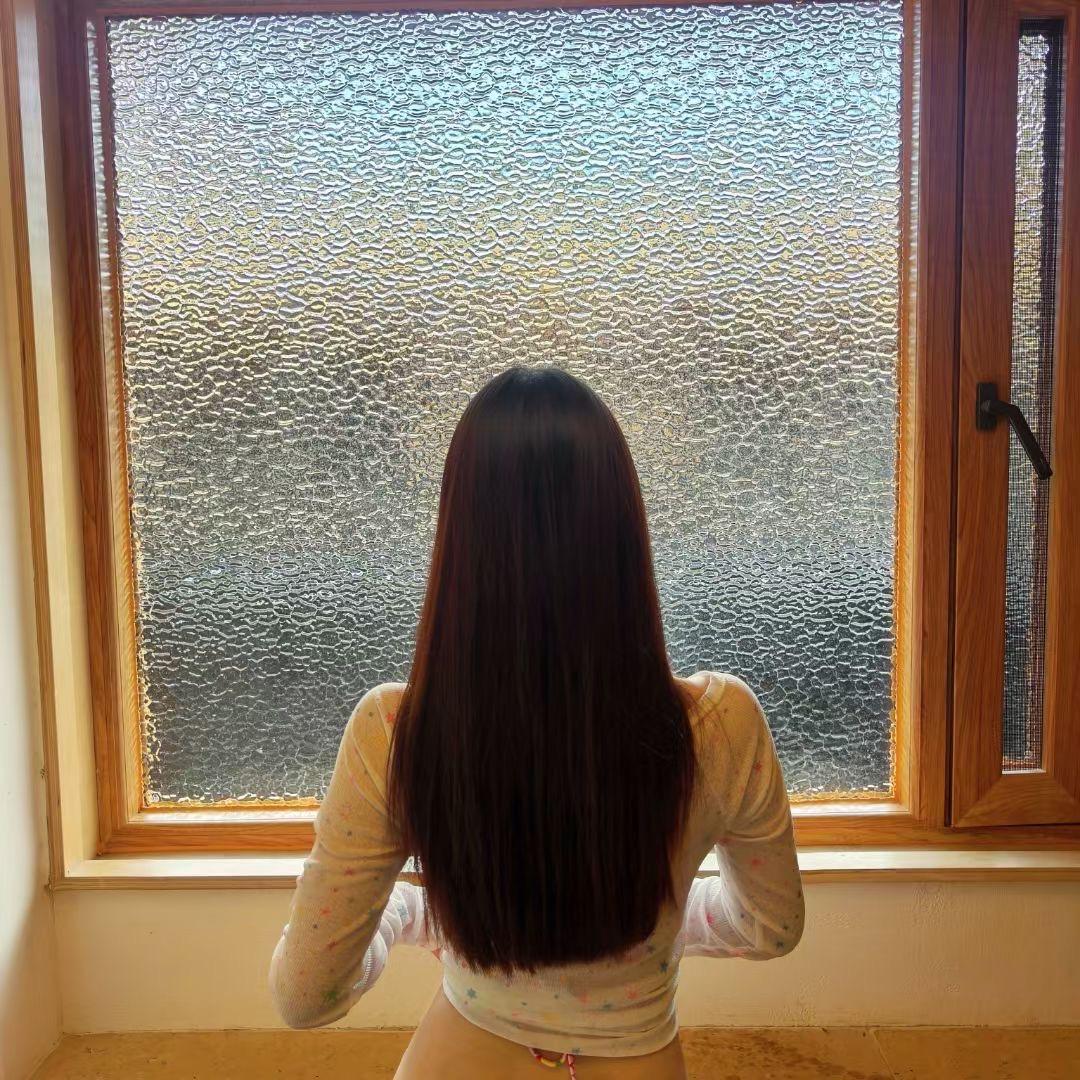 小小爱发呆