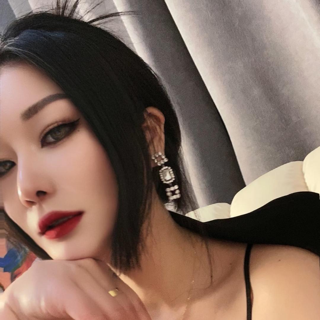 迷人de小玲鸭✨