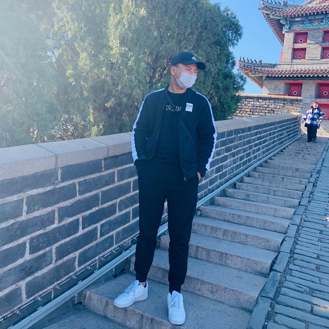 港城小哥