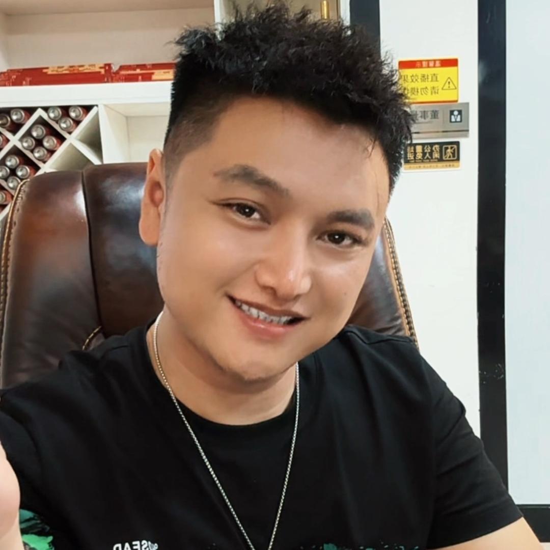 雄起  DM