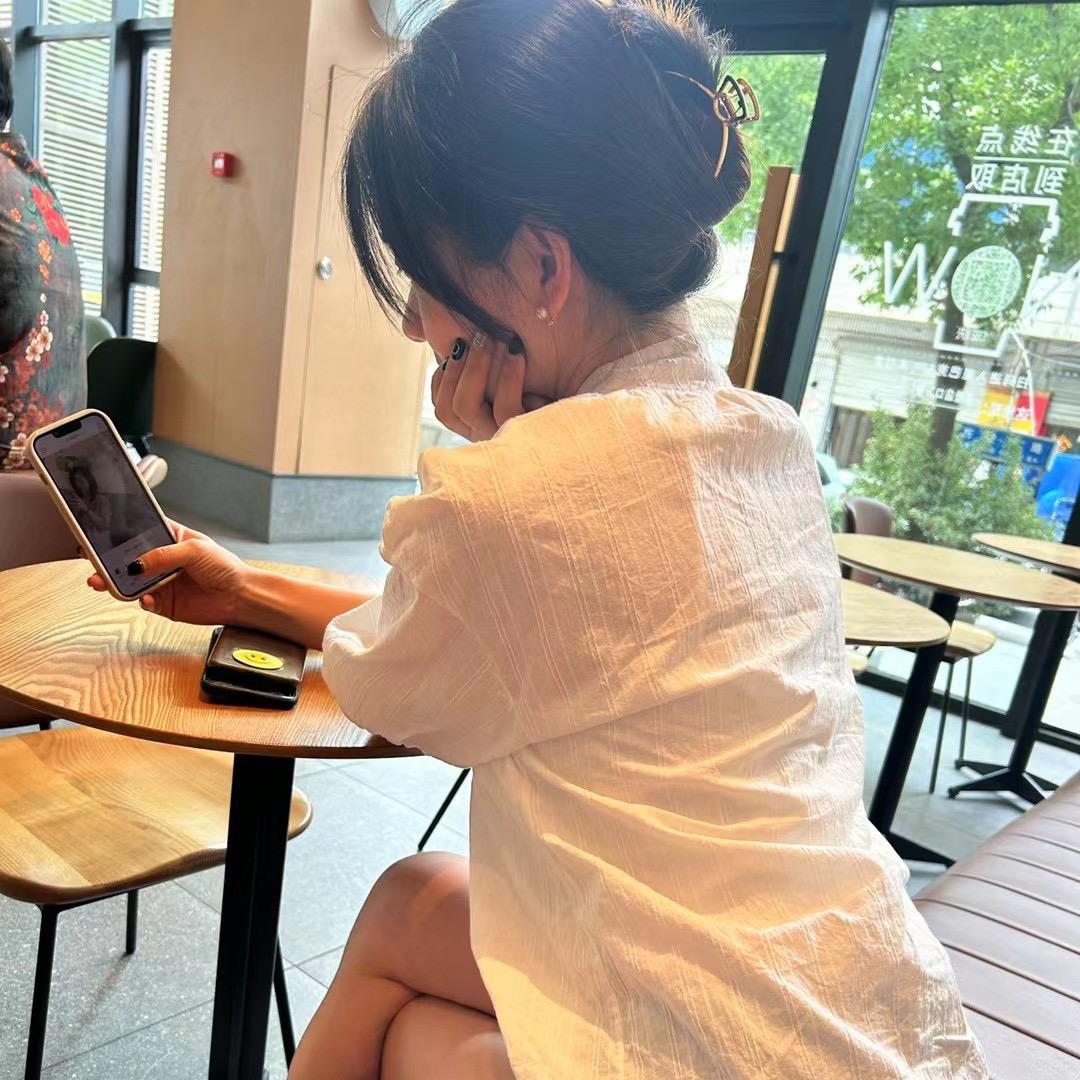 赵某某
