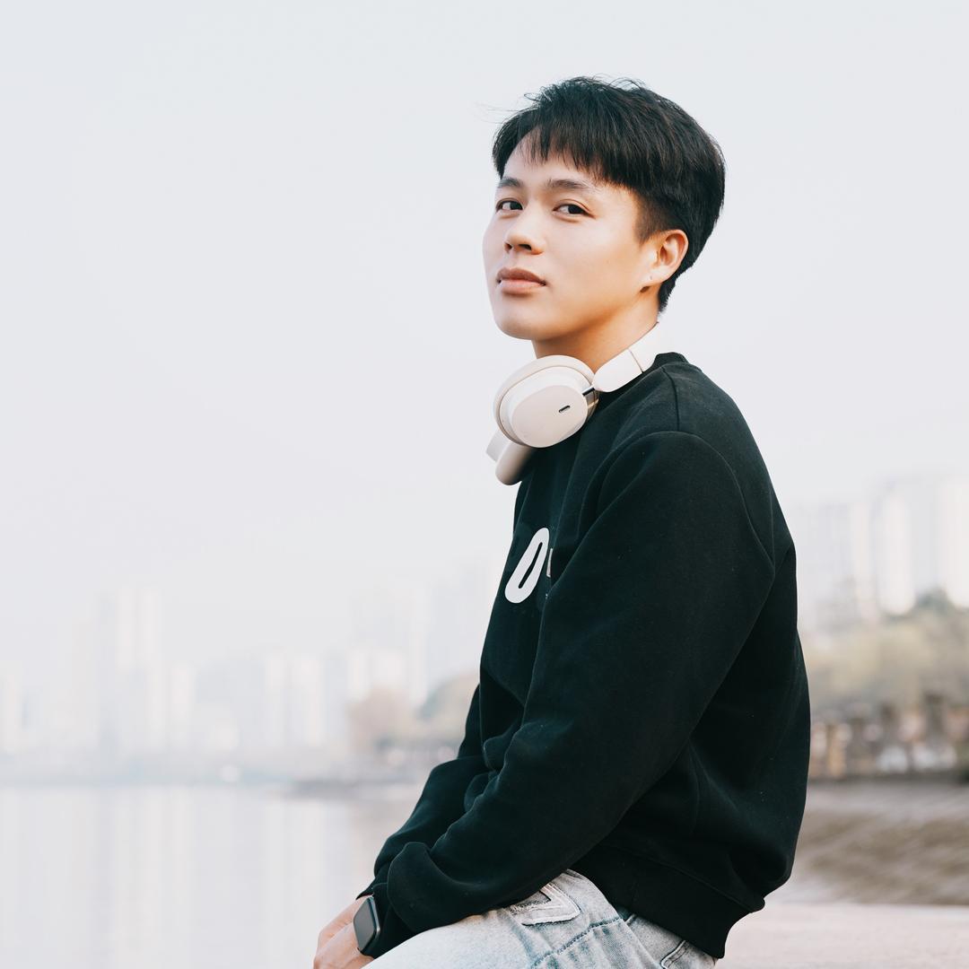 灰不溜邱