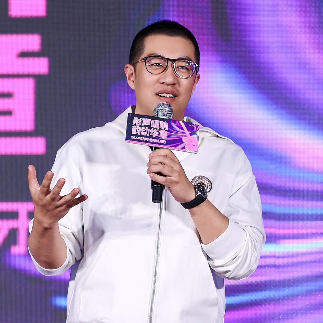 吕晓彤财经视野