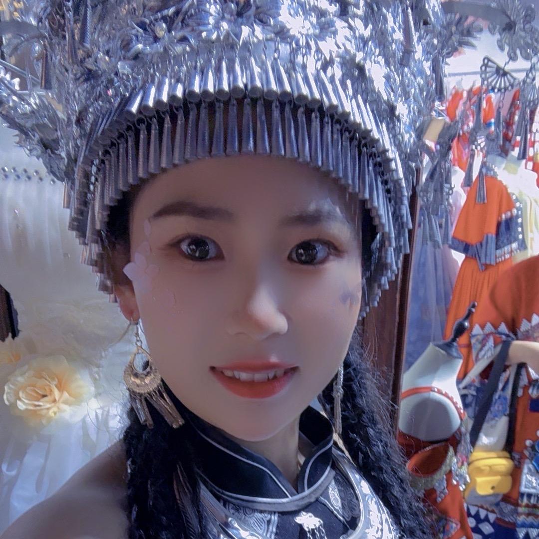 小微微（唱山歌）