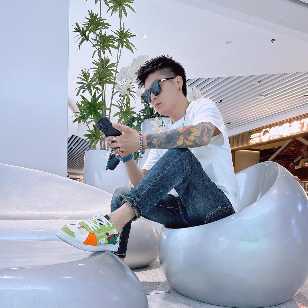 情绪别致的疯子