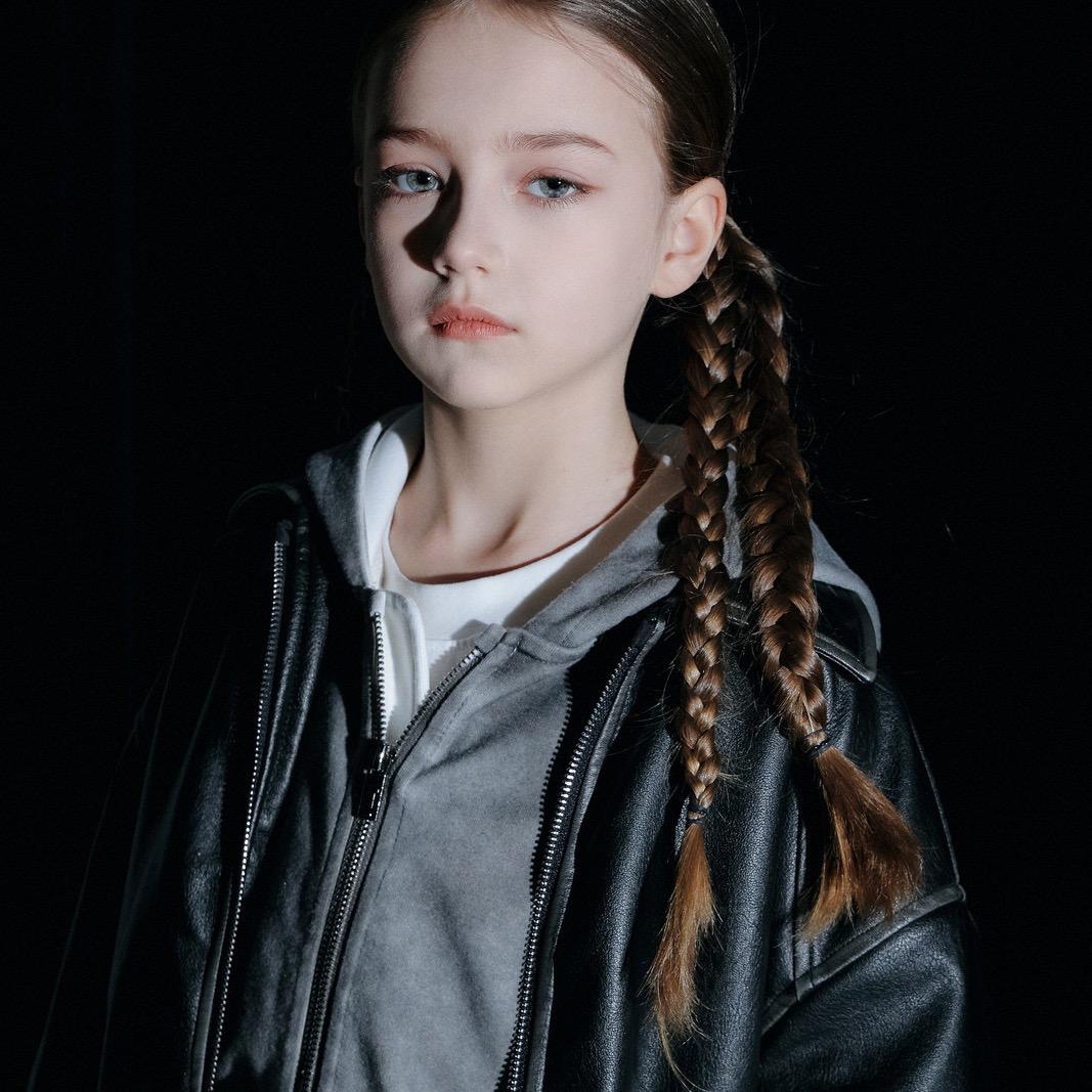 天长天发广场多听品牌童装