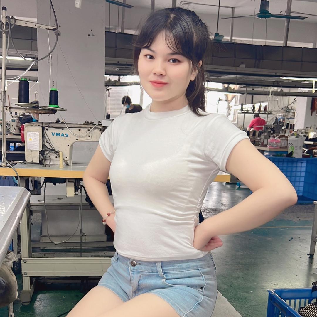邻家小月