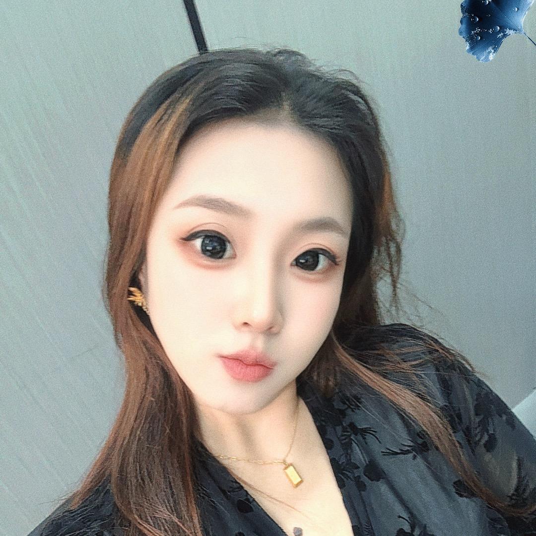 Yy 💕