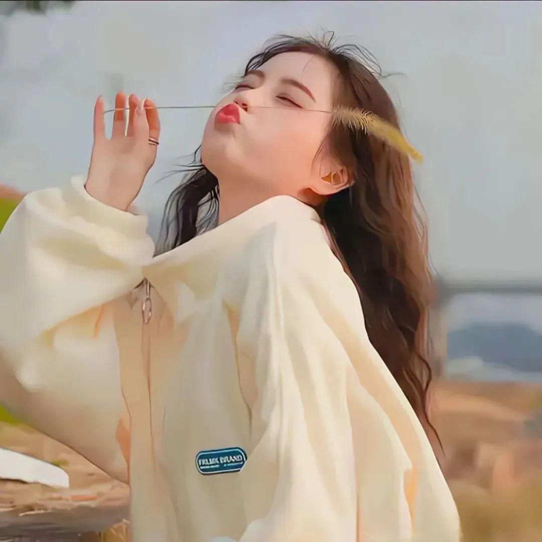 ╰╮奶猫小财迷 ʚ✞ɞ。