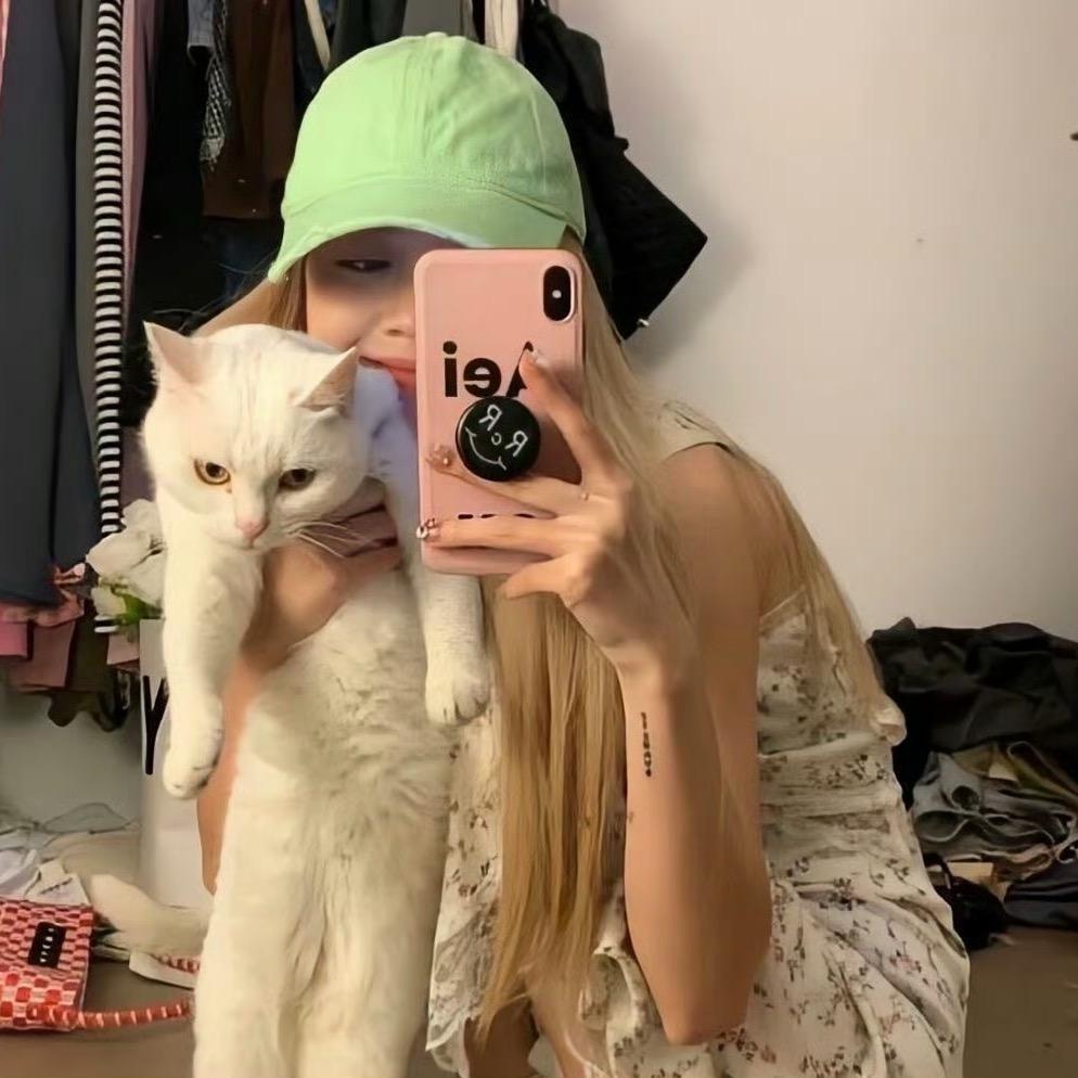 小鱼੭ﾞ
