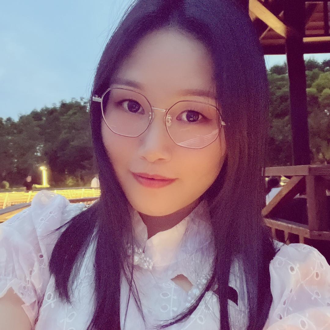 Yuki 钟