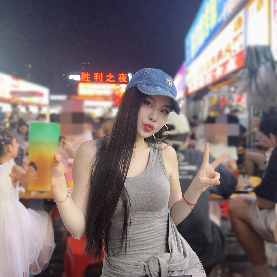 南油梦妮高端女装