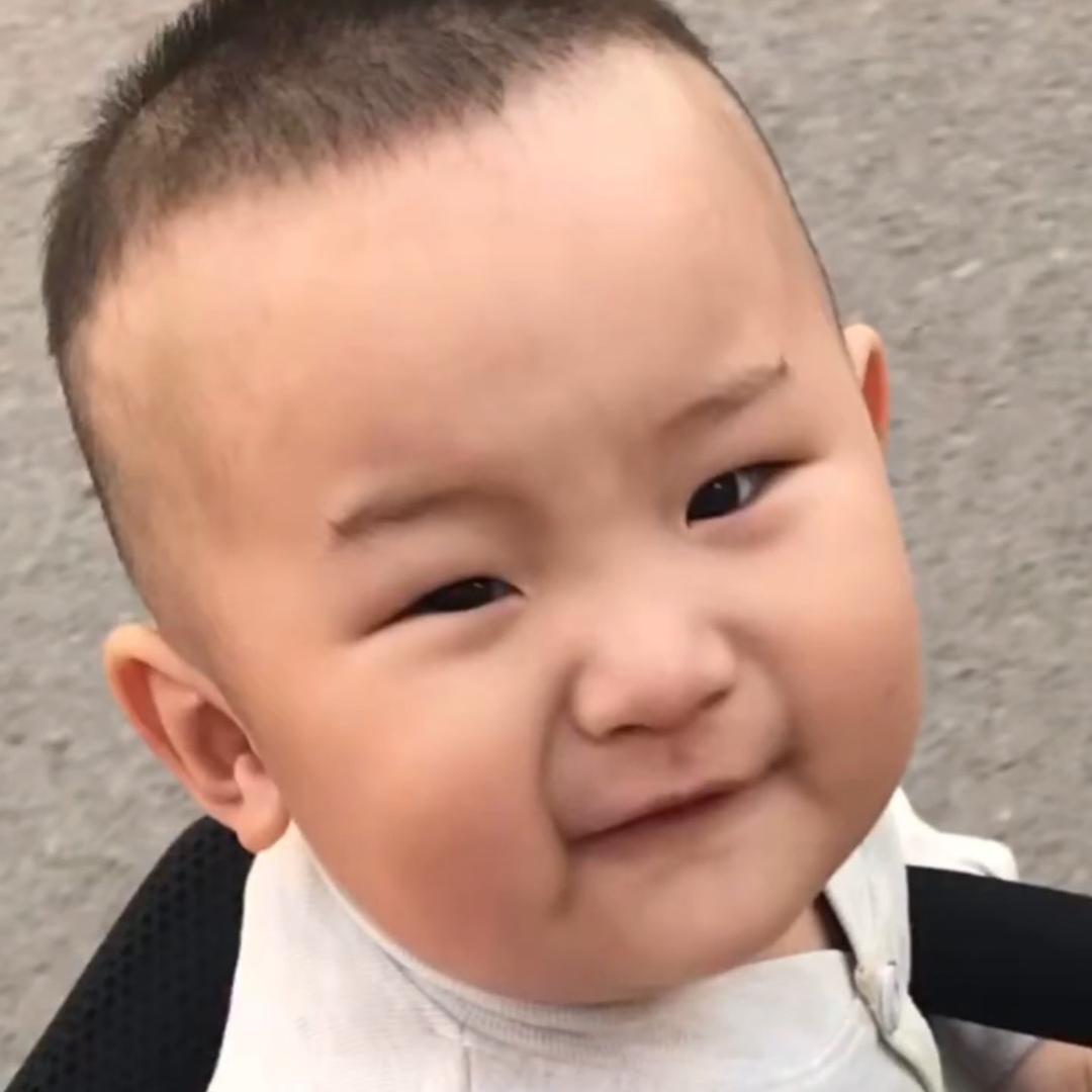 小芃芃爱笑