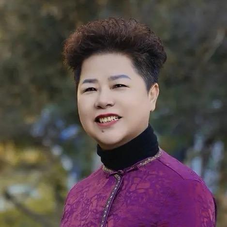 泽龙奶奶（大姐）