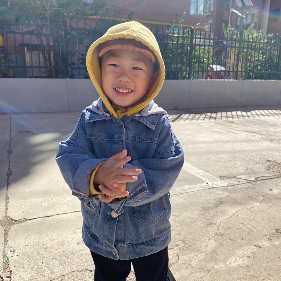 家有萌宝一大一小