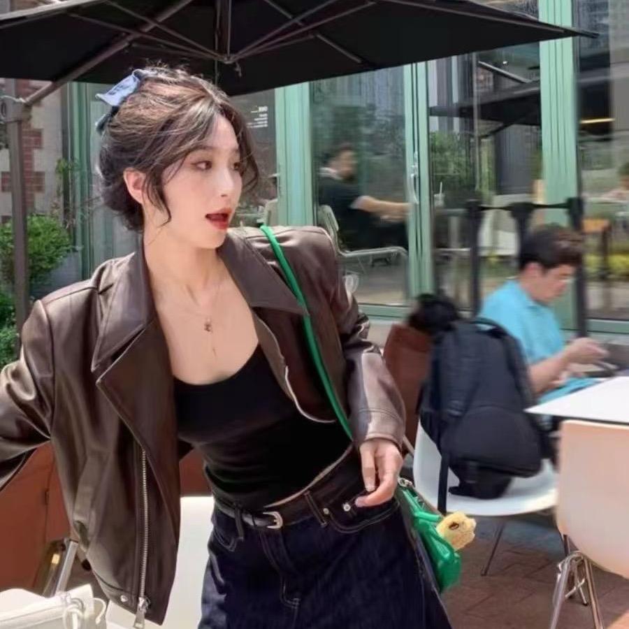 工贸商场二街时尚丫头女装店