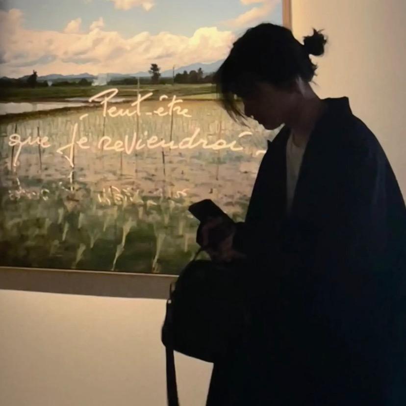 依旧苏希./