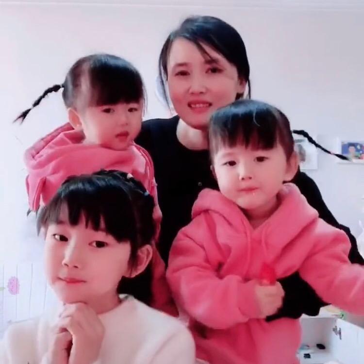 爱妮、❤️