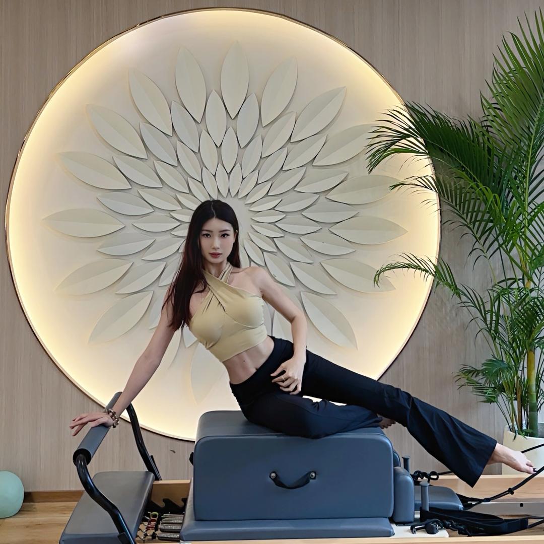 富贵爱揉腹养生