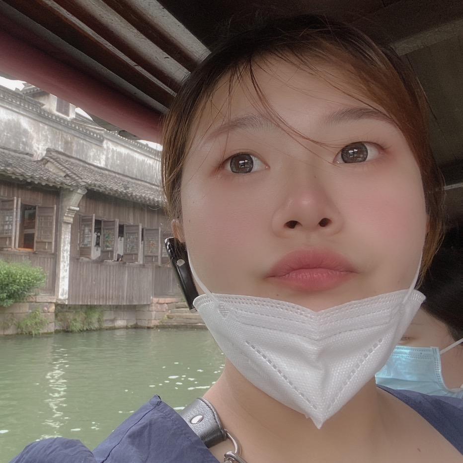 奶乎乎的小兔子