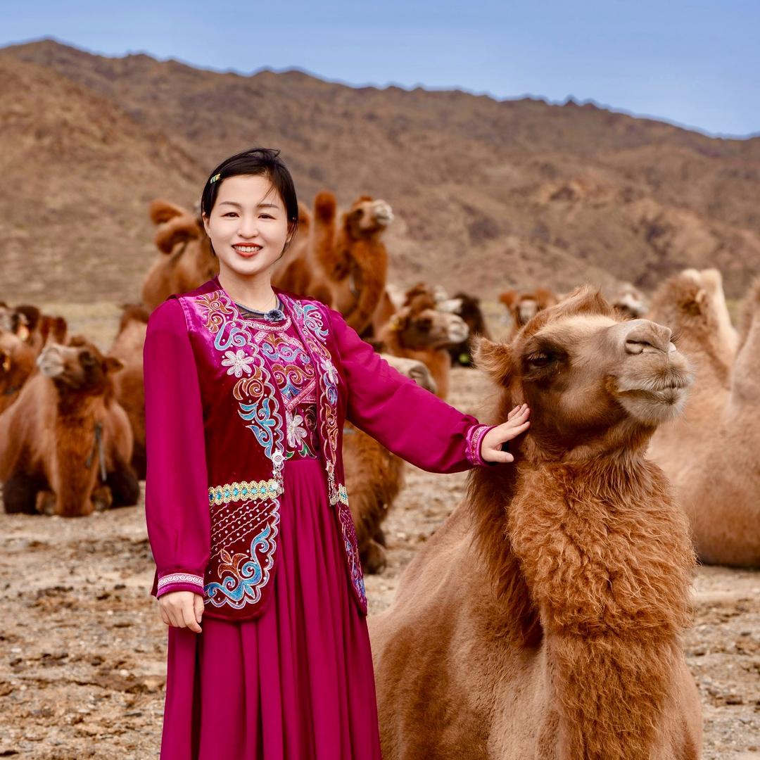 静静一家人（新疆驼奶粉）