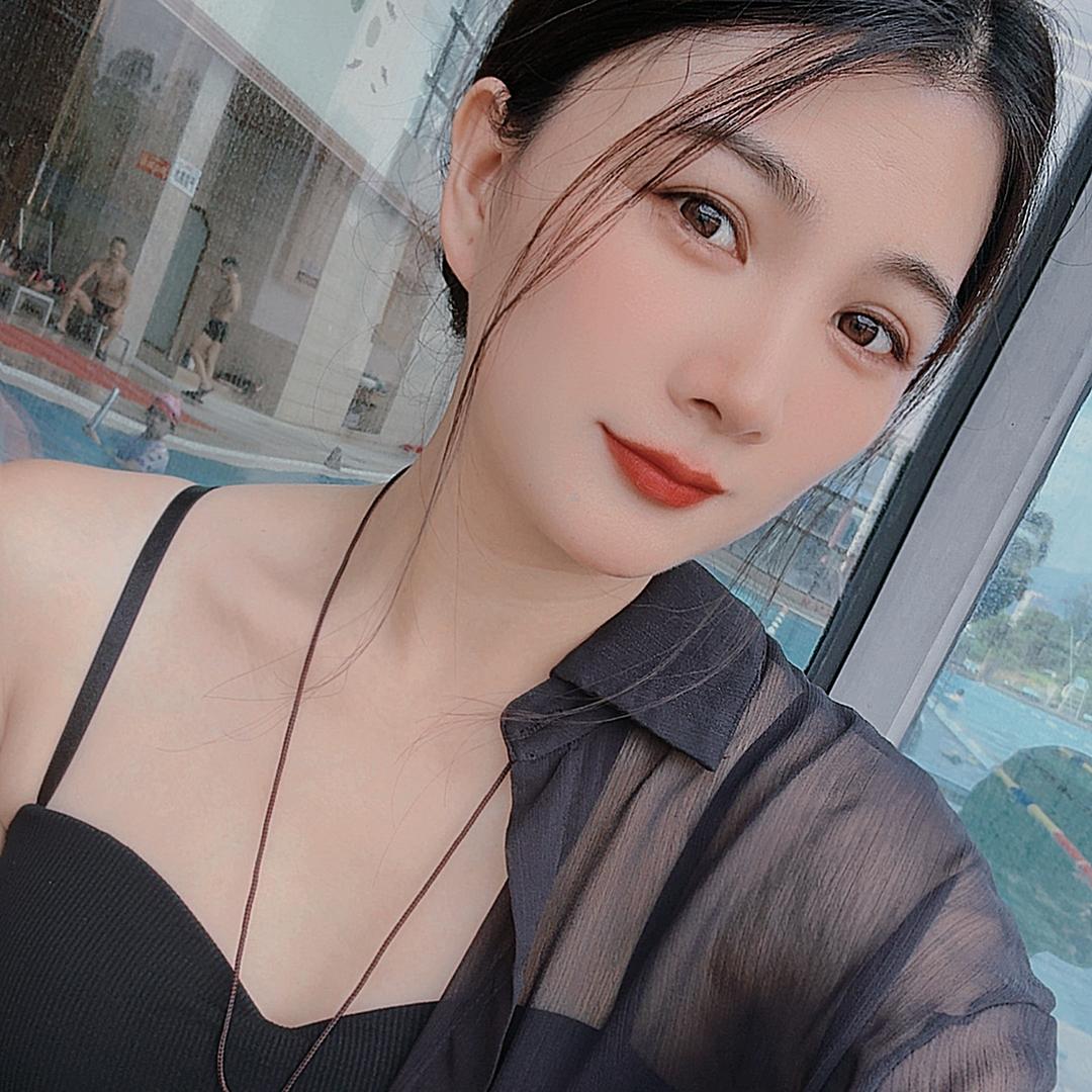 安溪县城厢砖文觅衣服装店阿红