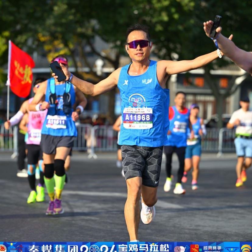 飞仔仔来了