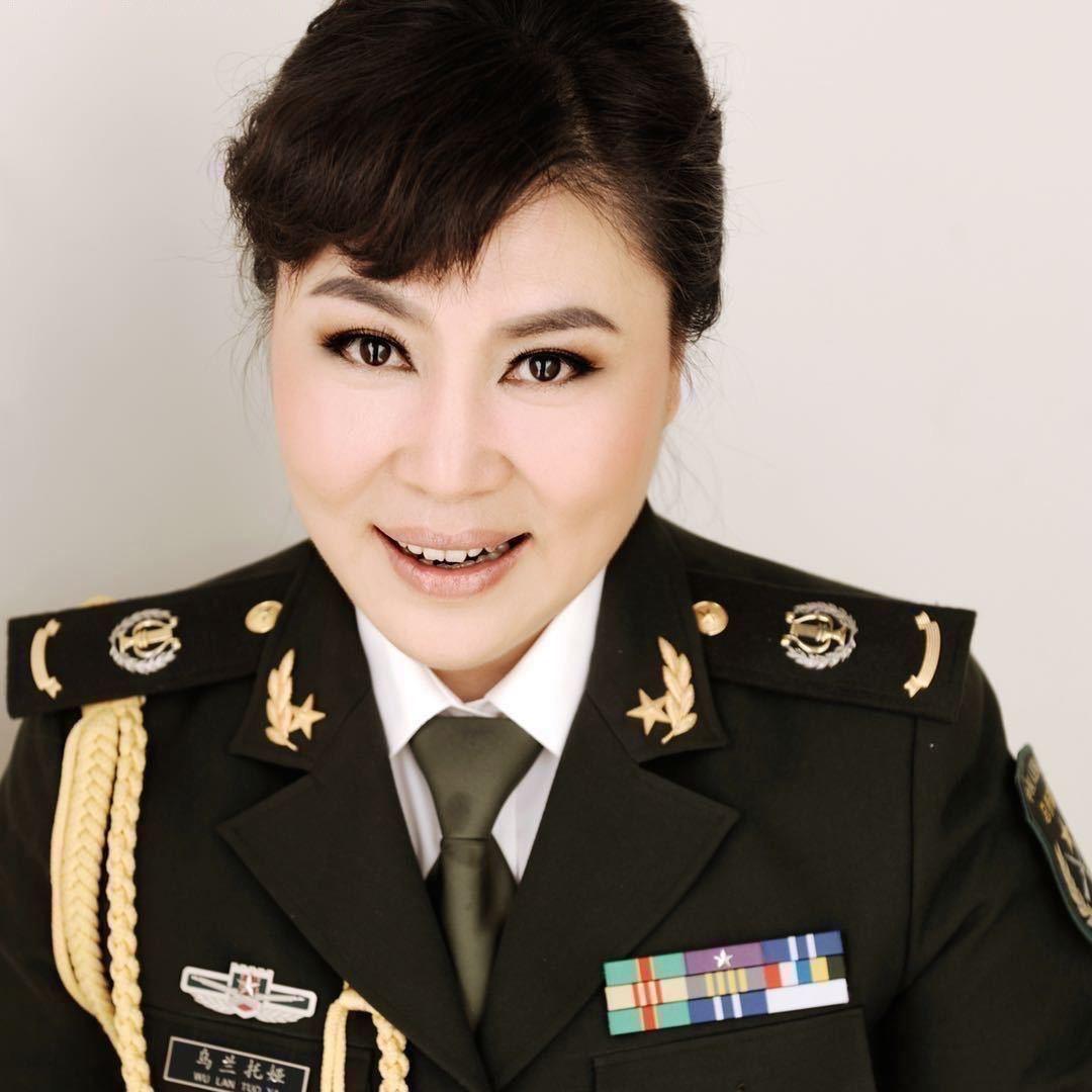 乌兰托娅army