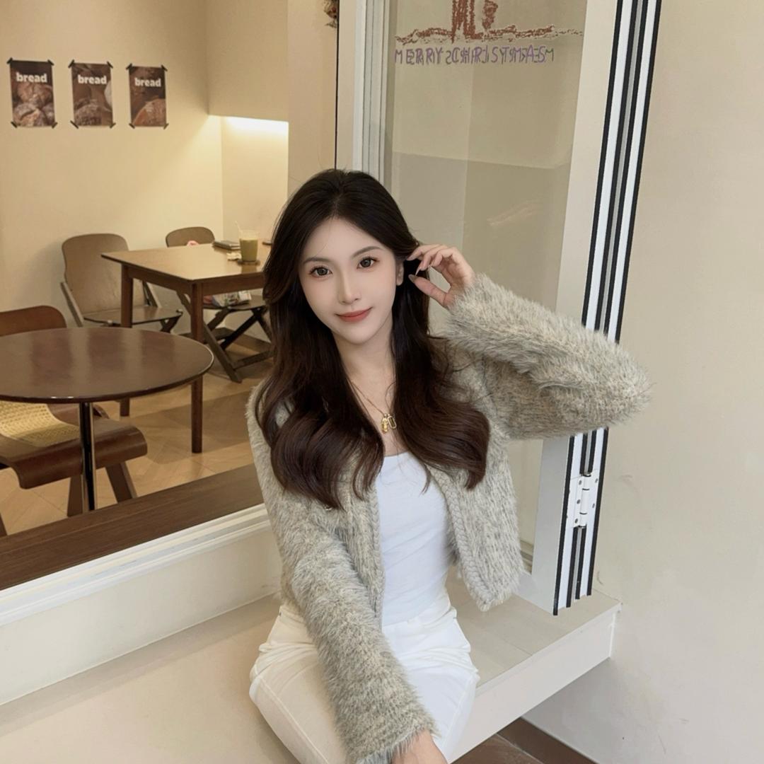 小玲爱睡觉