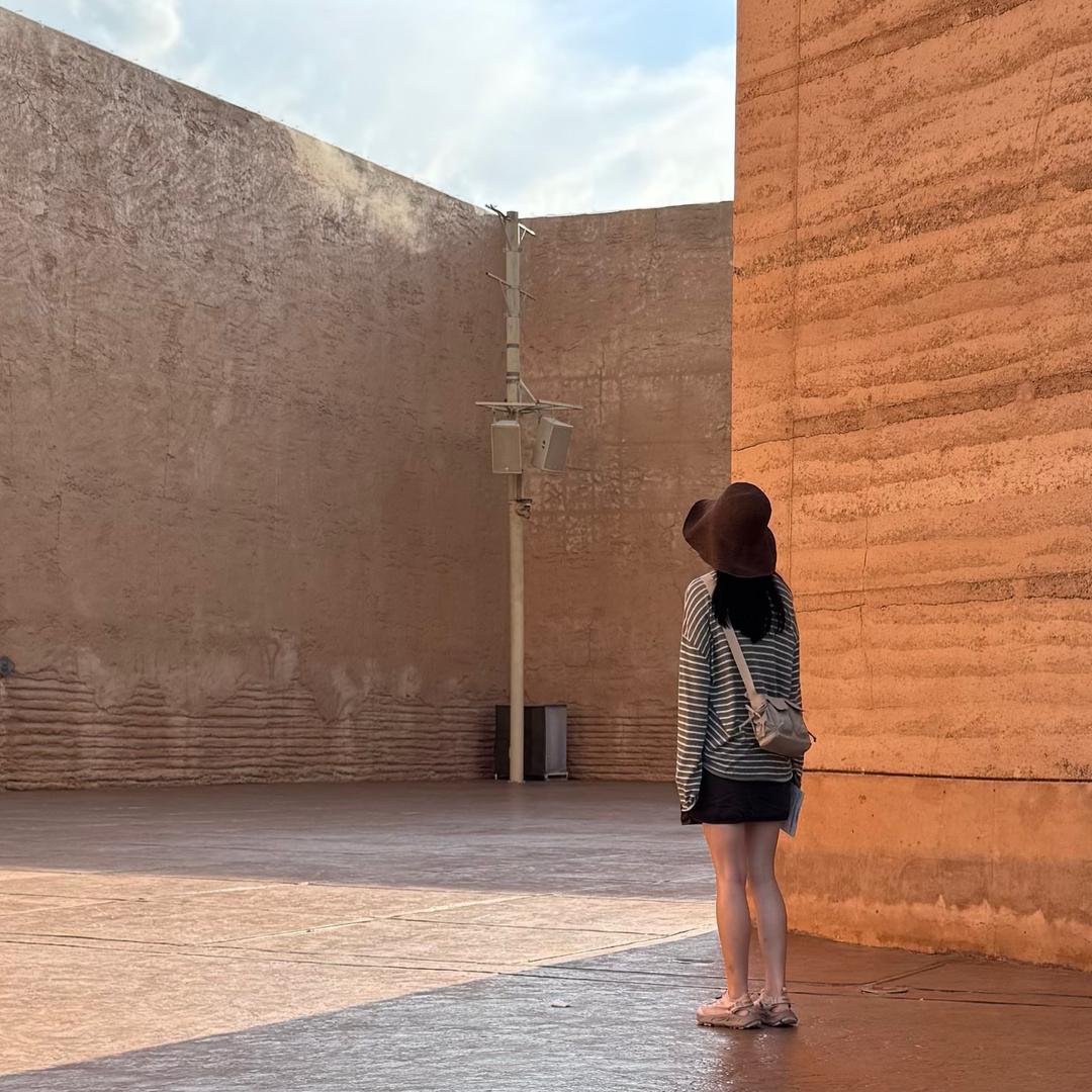 青杉隐·ᴺᴱᵛᴱᴿᴸᴼᵁ