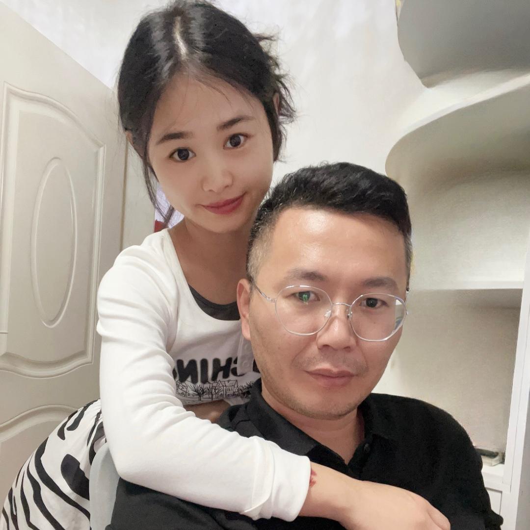 影宝夫妇