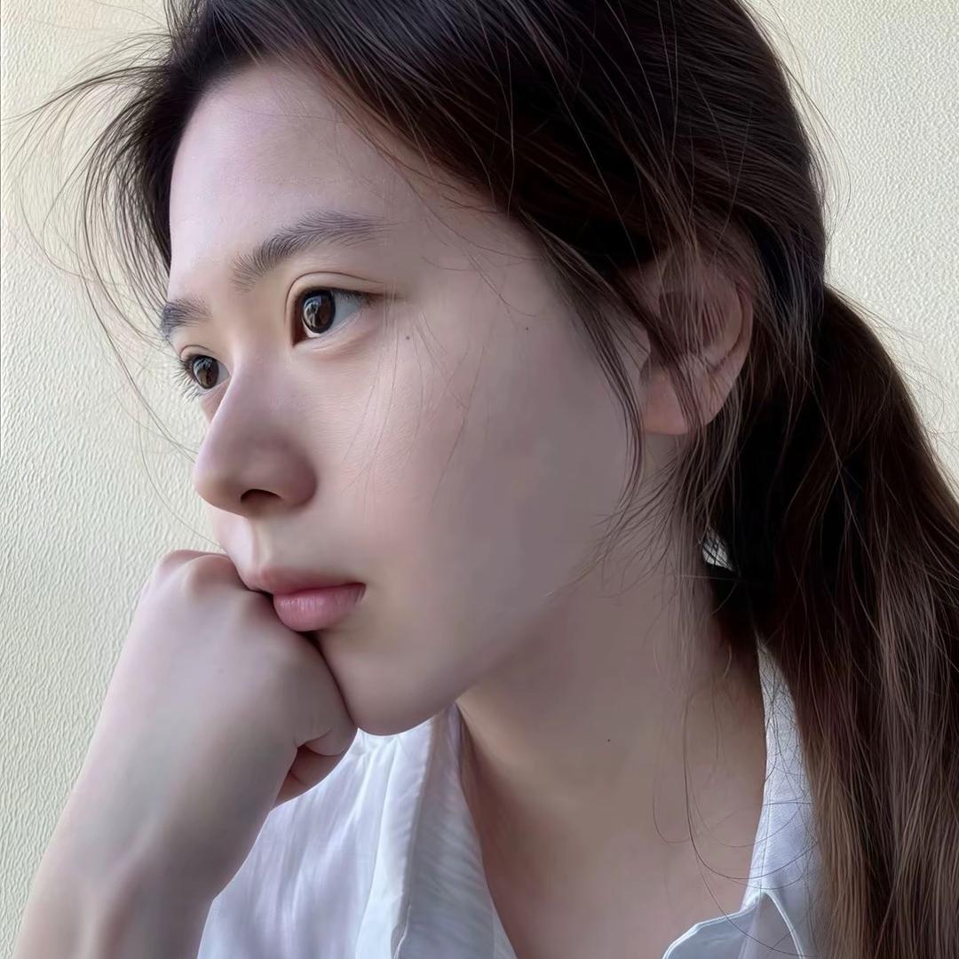 脸很圆