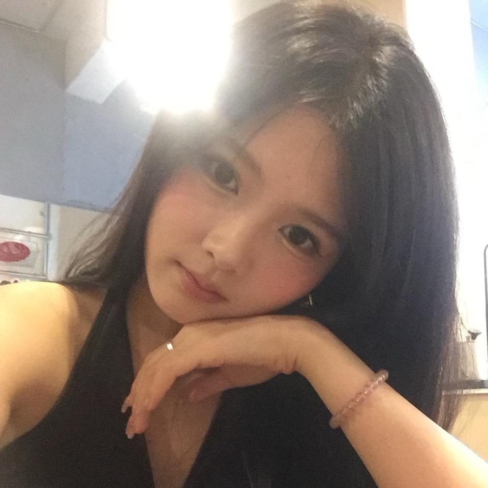 詹詹自喜.