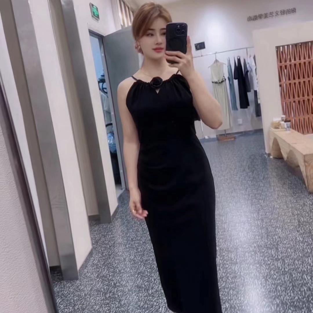 罗玲